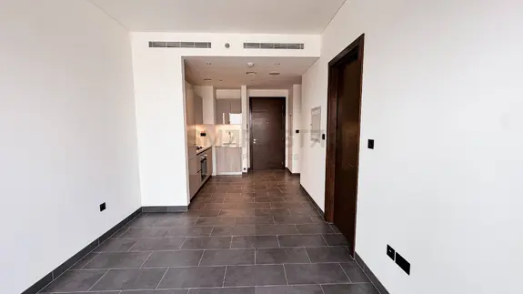 Downtown and creek harbour view / Unfurnished at Mohammed Bin Rashid City photo 4